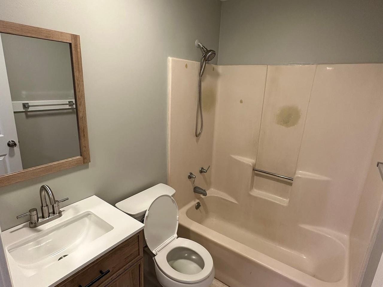 123 Sea Parc St #B - Photo 4 of 9