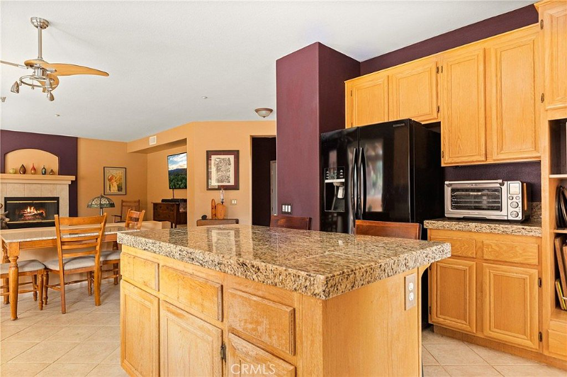 26555 Poppy Ct - Photo 7 of 14