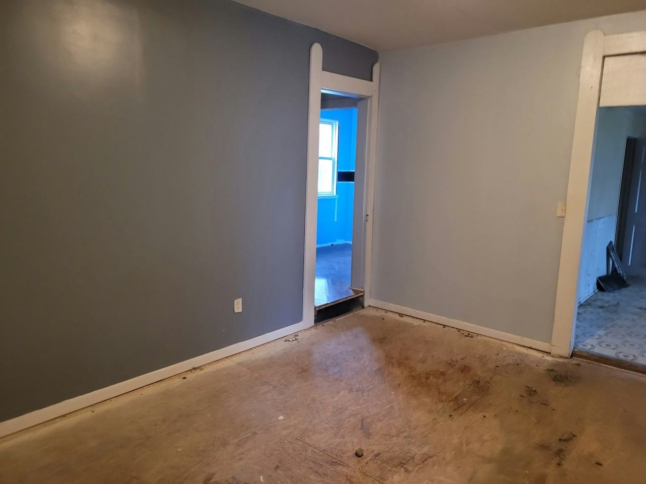 244 South Mann Avenue - Photo 2 of 7