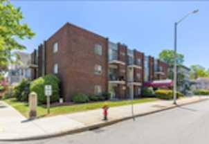 426 Pleasant St - Photo 1 of 1