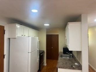426 Pleasant St - Photo 2 of 10