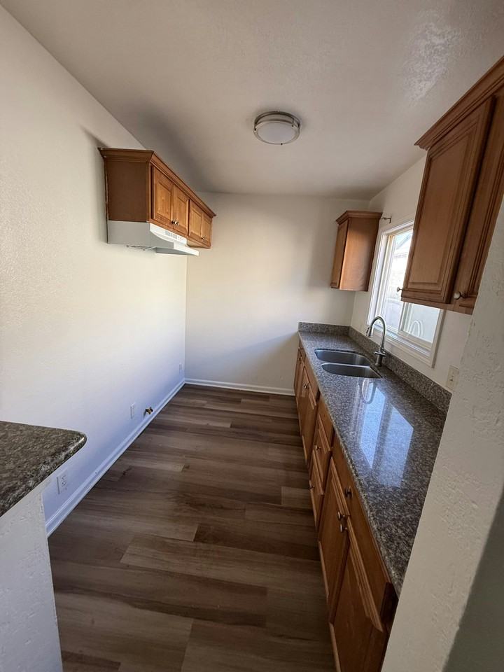 2751 East 14th Street, Unit 1 - Photo 4 of 12