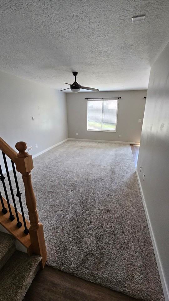 1606 Ne - Photo 2 of 20