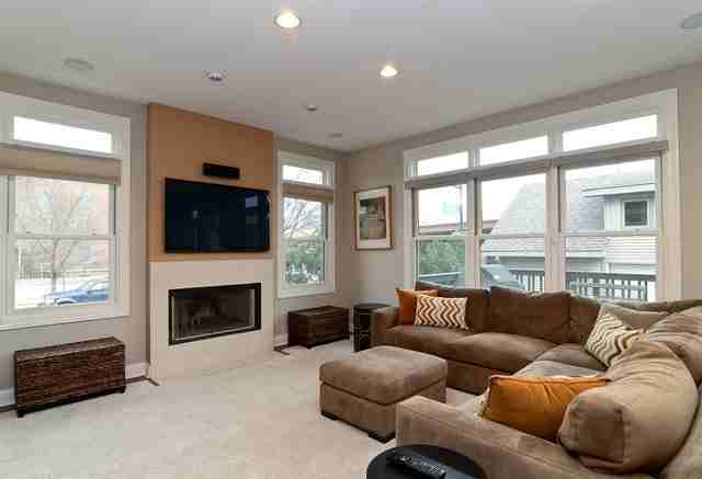 1401 South Emerald Avenue - Photo 6 of 15