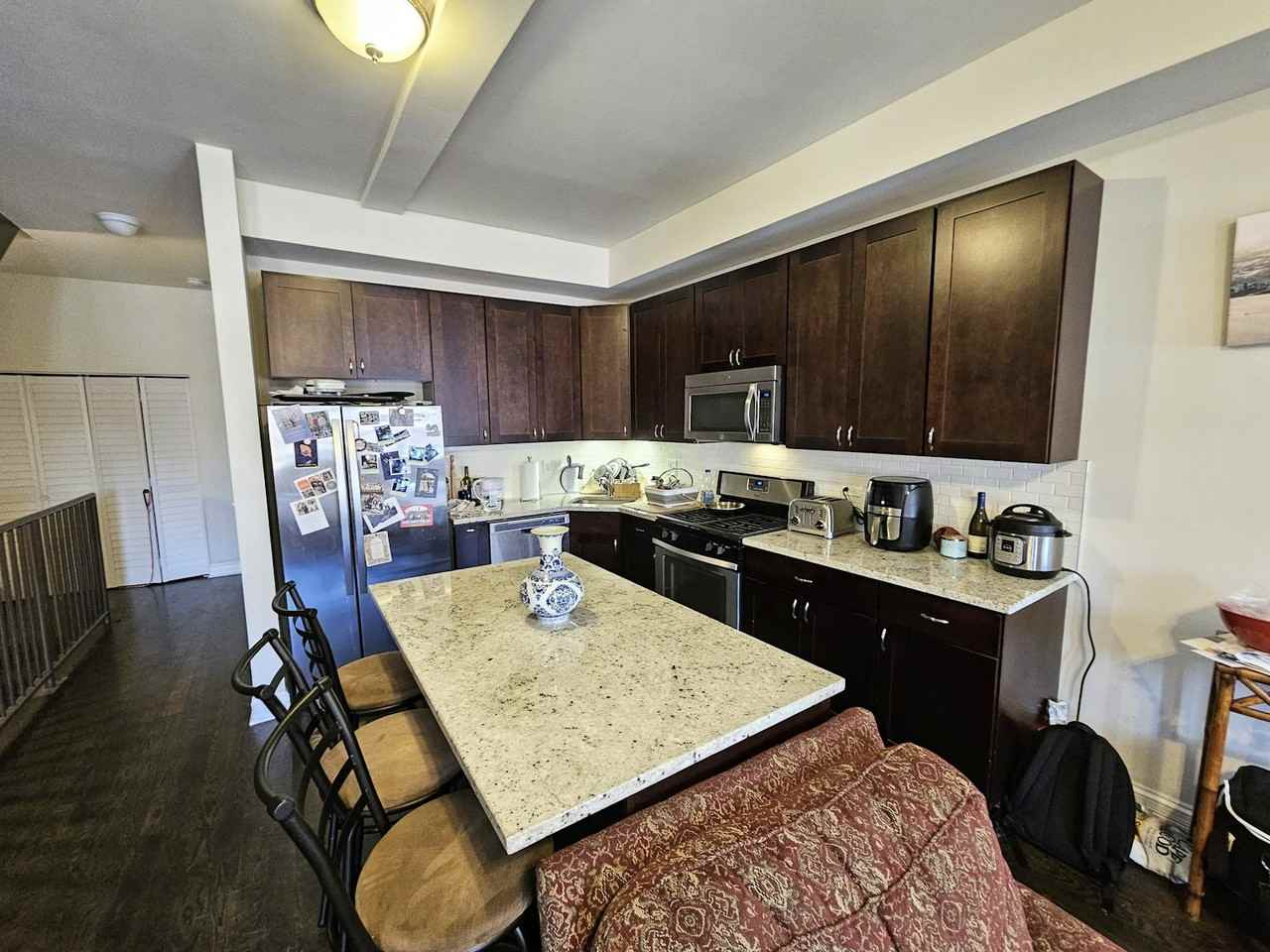 939 West Armitage Avenue, Unit B - Photo 4 of 20