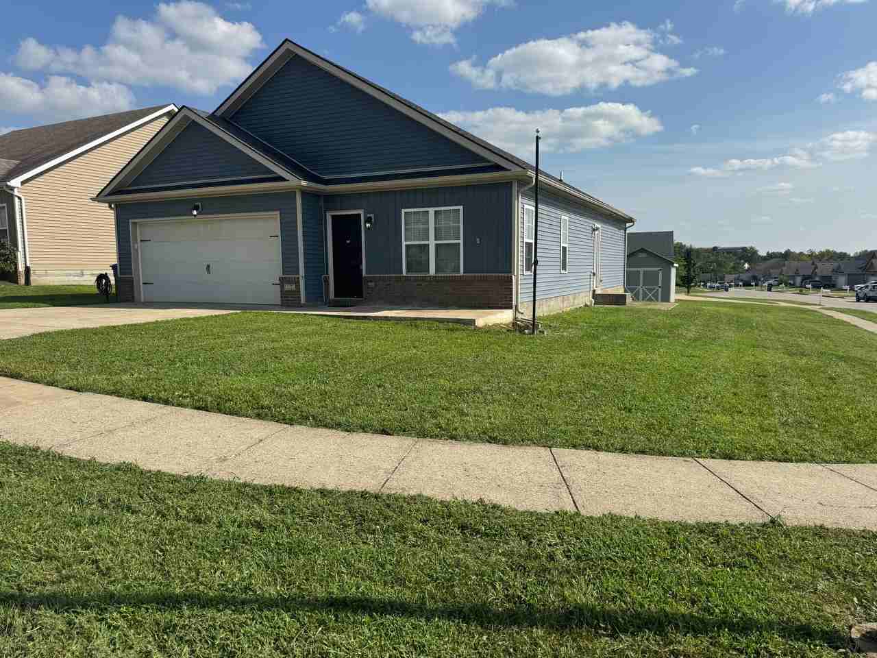 123 John Davis Dr - Photo 2 of 23