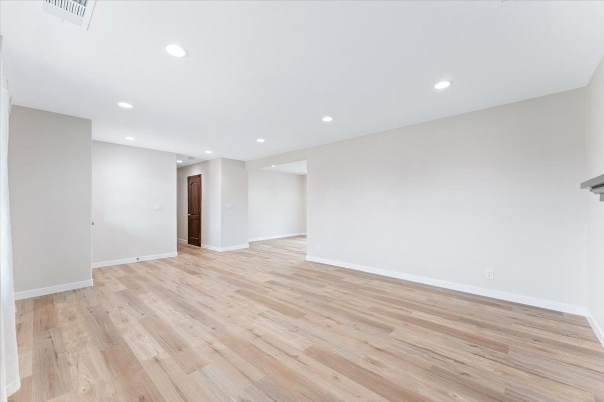 16121 Fantasia Lane - Photo 6 of 32