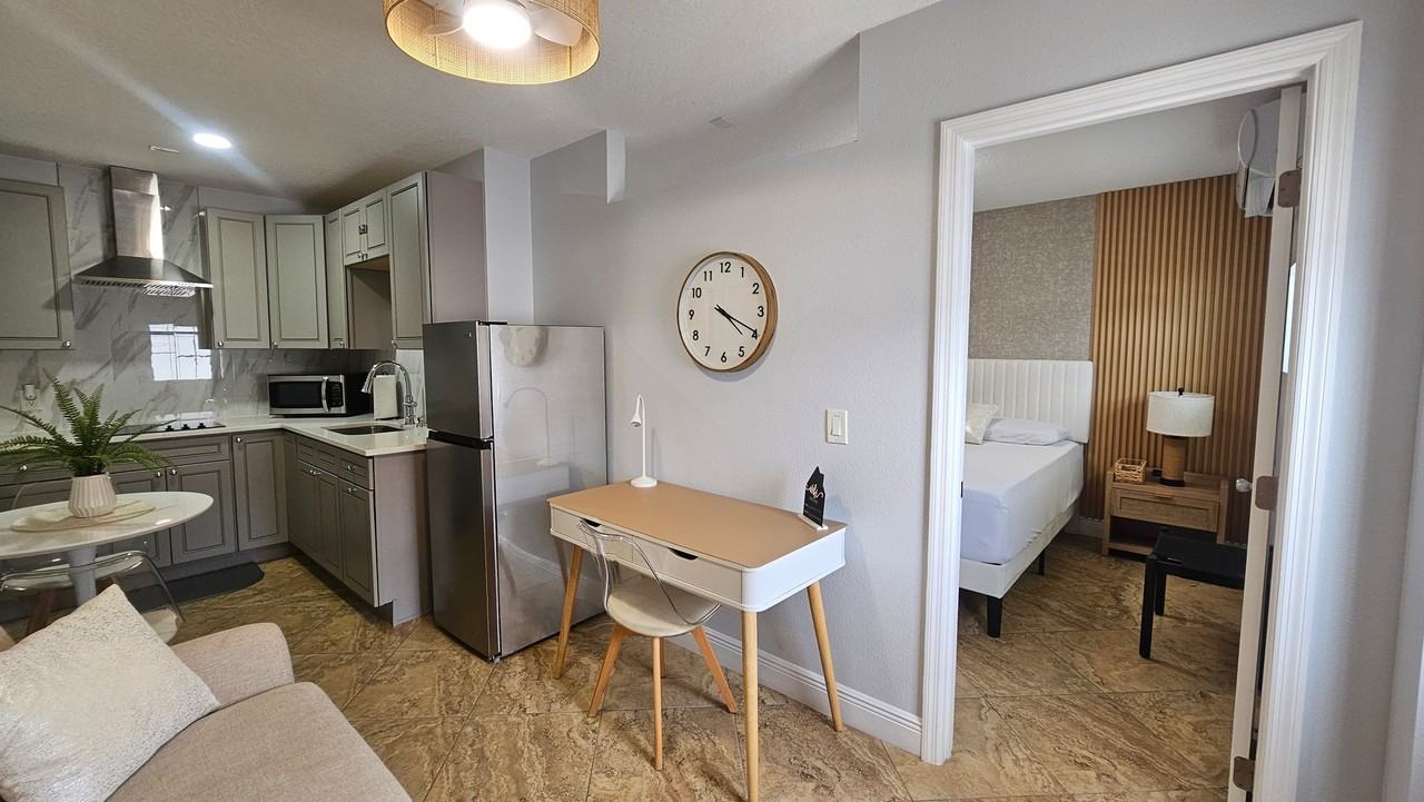 368 Buenaventura Blvd #2 - Photo 6 of 17
