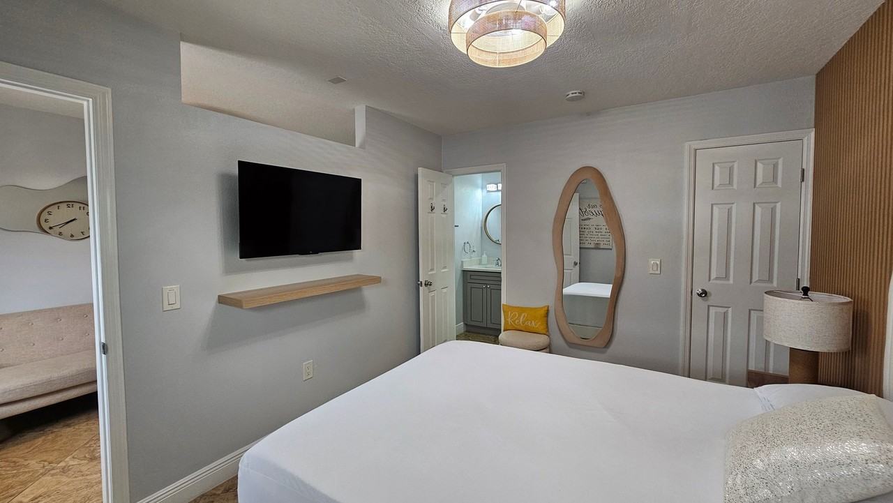368 Buenaventura Blvd #2 - Photo 7 of 17