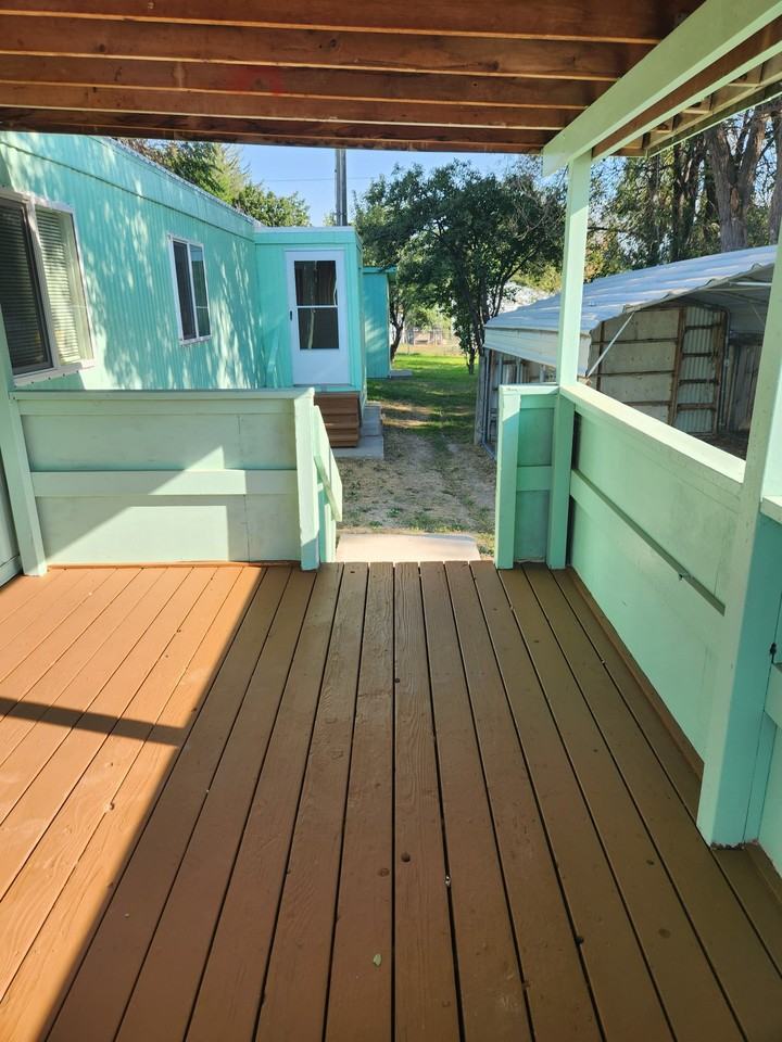 1480 Carson St - Photo 2 of 10