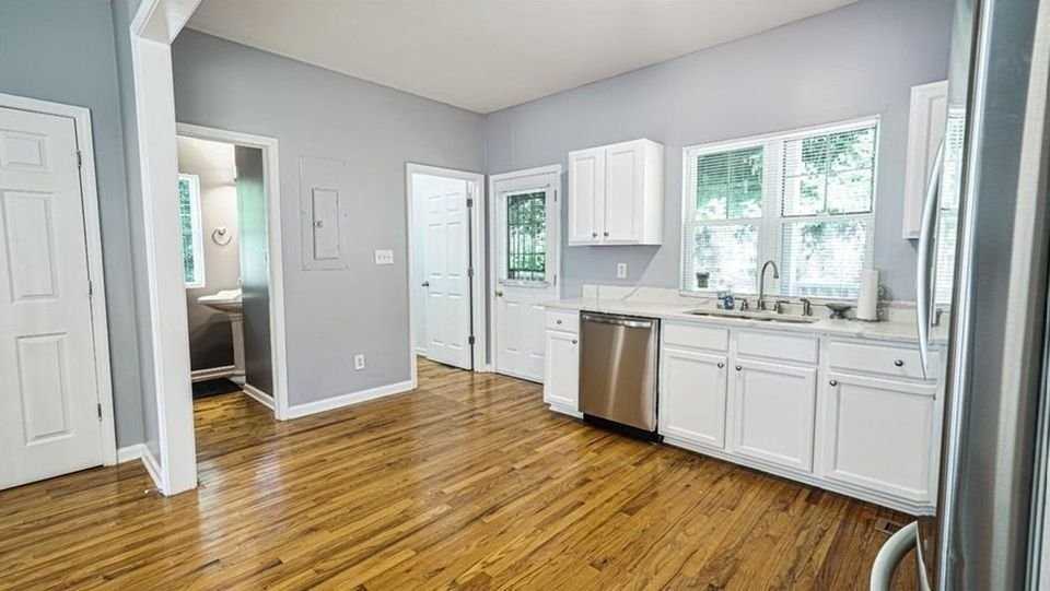 339 Henry Aaron Ave Sw - Photo 3 of 9