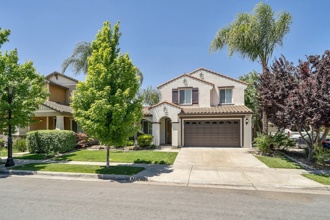 10129 Bay Harbor Drive - Photo 2 of 48