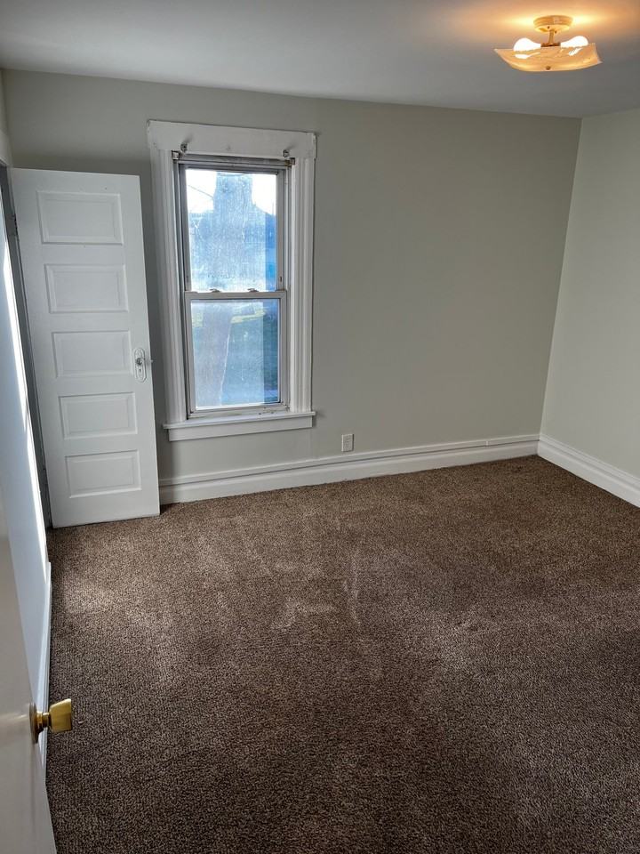 19 E James St - Photo 6 of 10