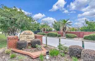 featured image of 6483 Heronwalk Dr