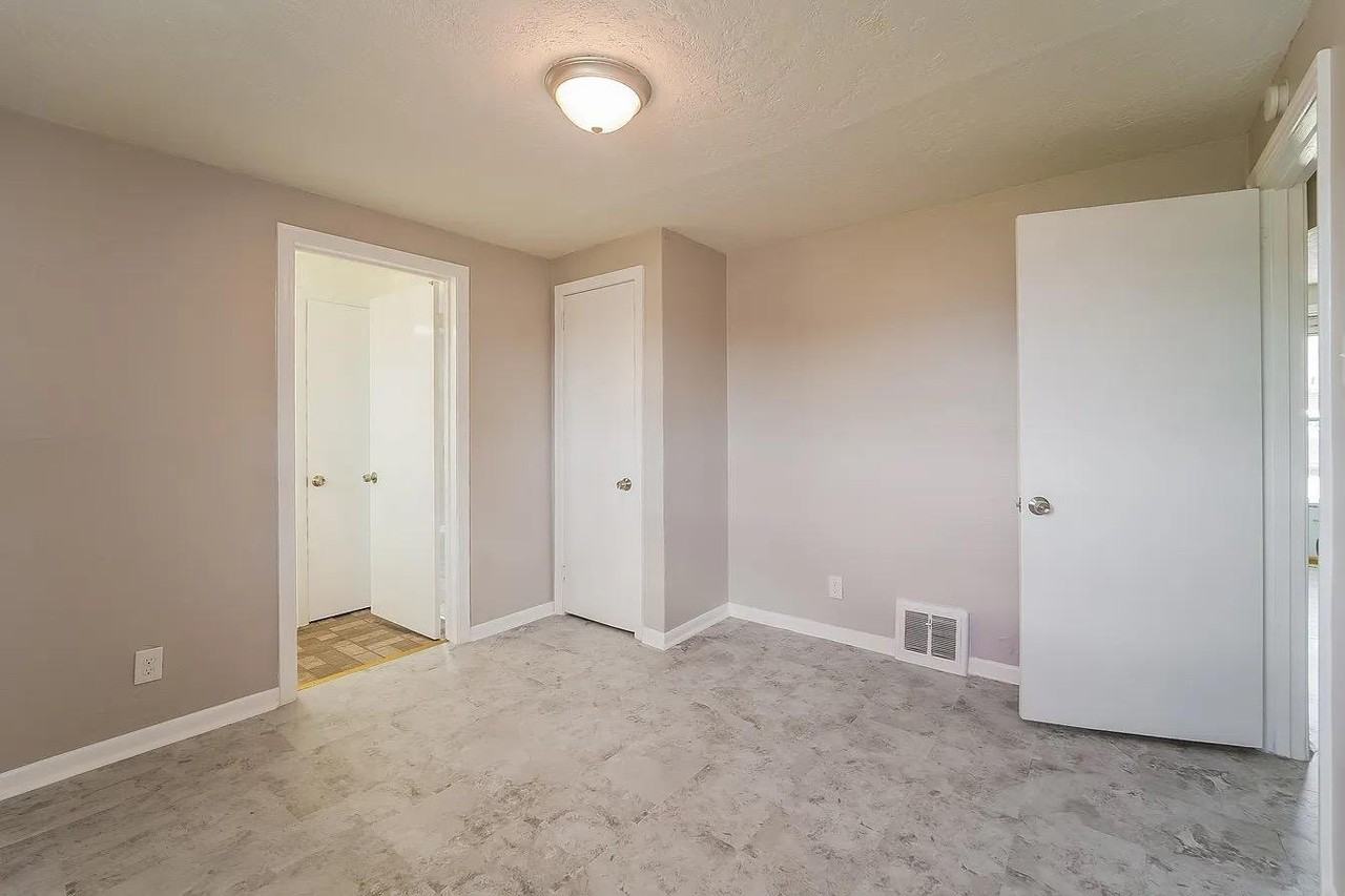 2211 Guffey Rd - Photo 6 of 7