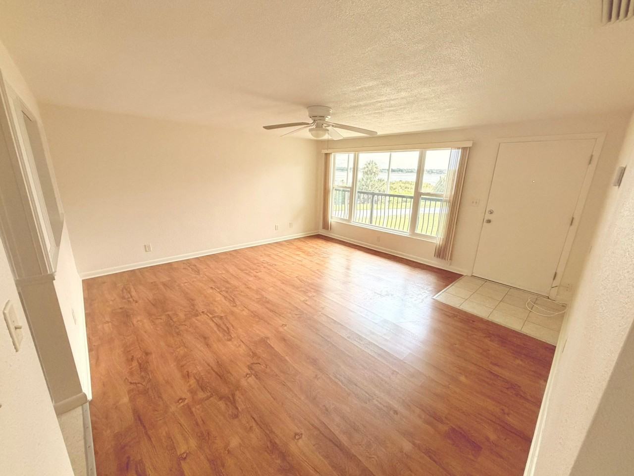 8915 Silver Lake Dr #11 - Photo 3 of 20