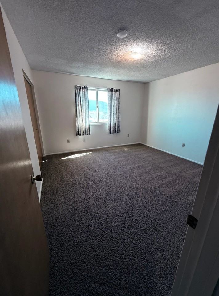 1216 W Montana St #3 - Photo 2 of 18