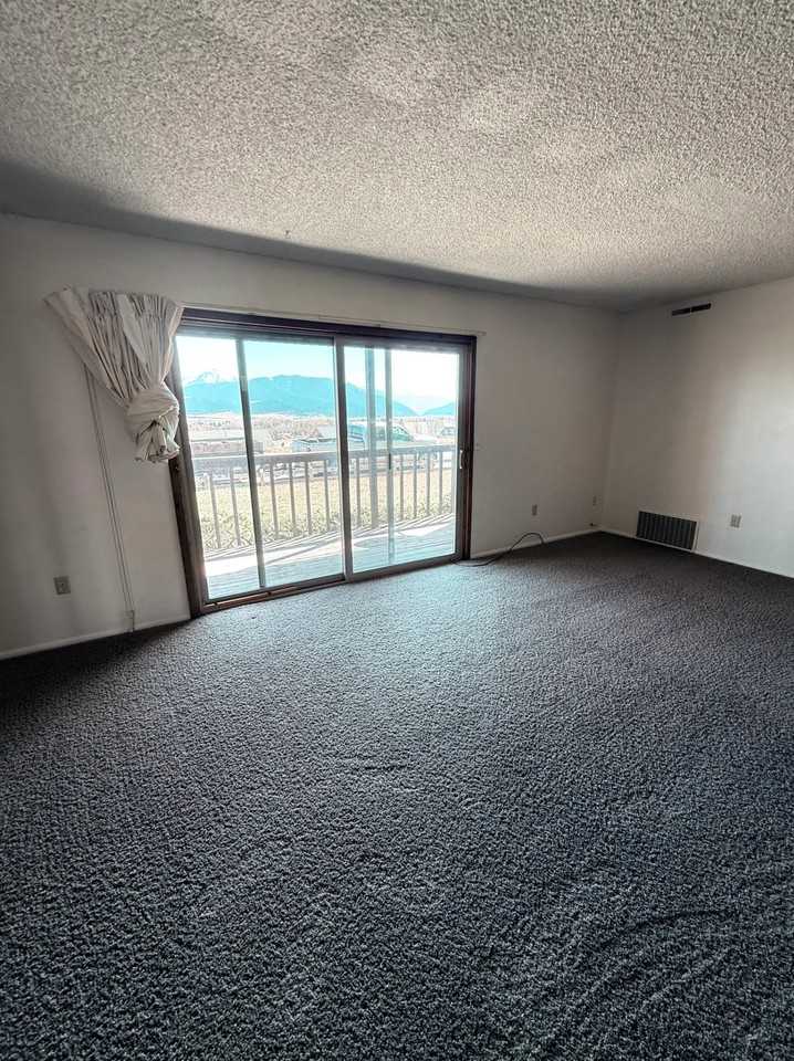 1216 W Montana St #3 - Photo 3 of 18