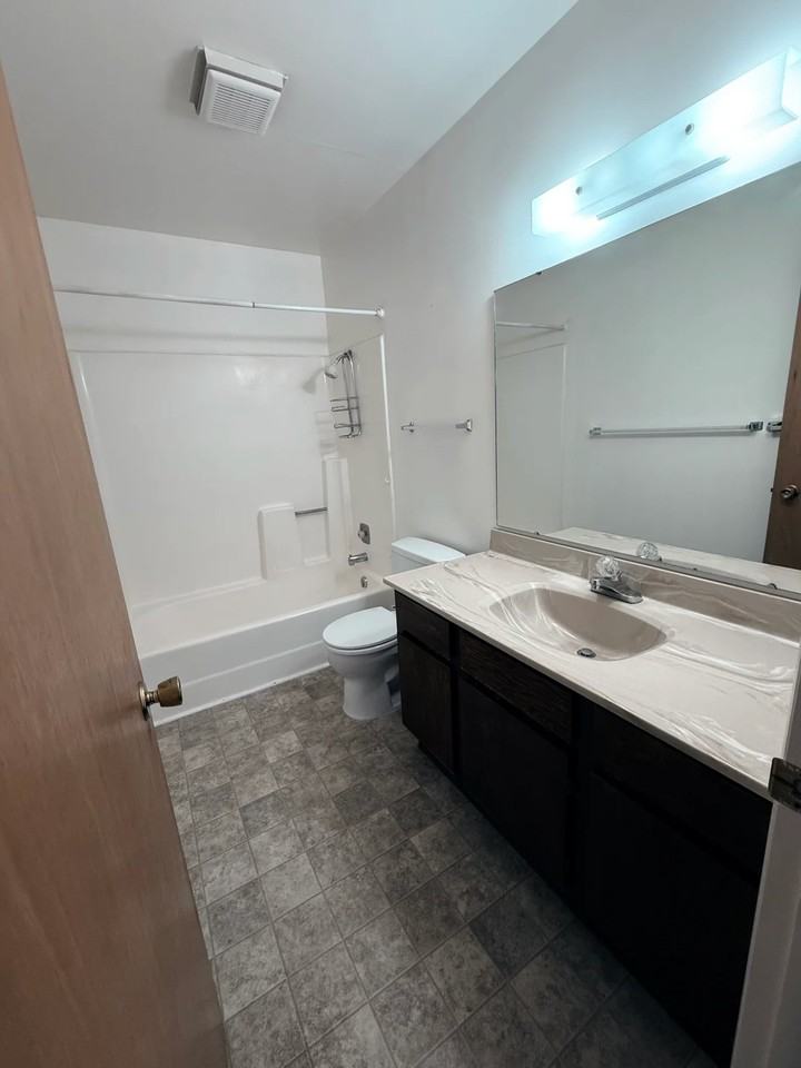 1216 W Montana St #3 - Photo 5 of 18