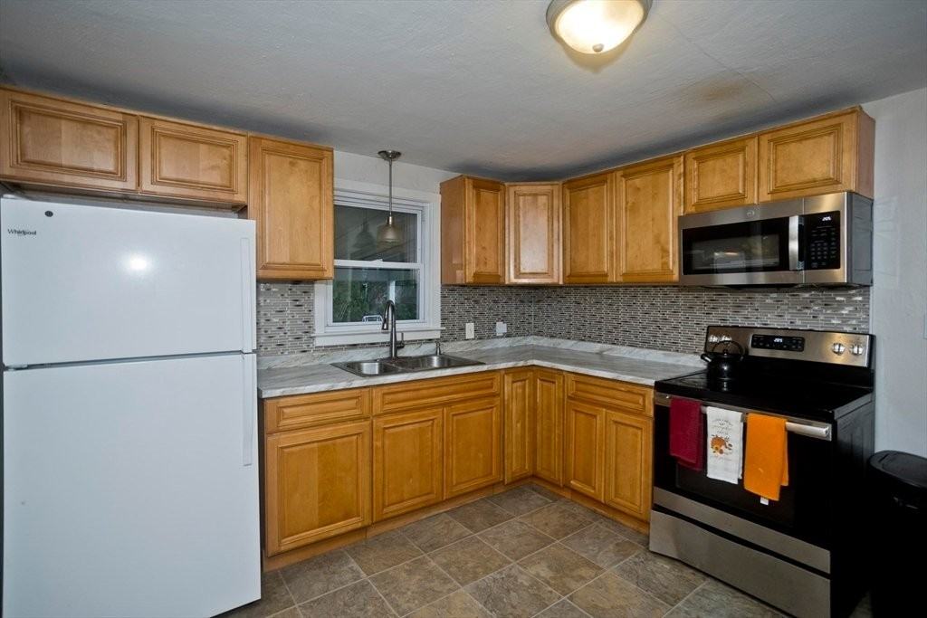 30 Yale St - Photo 5 of 22