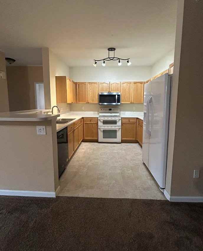 8465 S Holland Way #206 - Photo 5 of 19