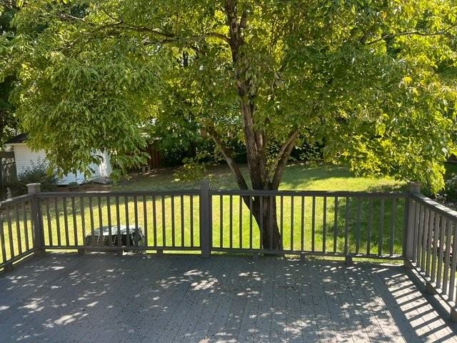 111 Ridgewood Dr - Photo 2 of 14