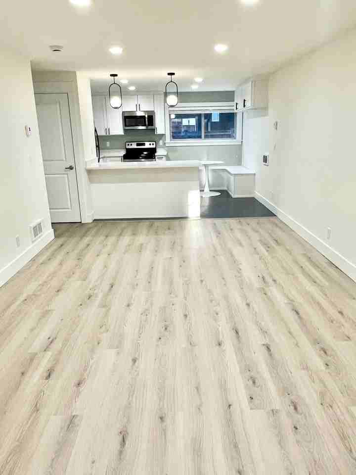 1430 Nw 59th St #101 - Photo 5 of 10