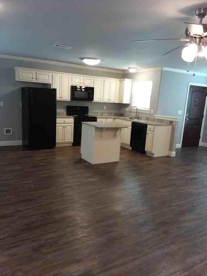 4076 W Santa Maria Ln - Photo 3 of 8