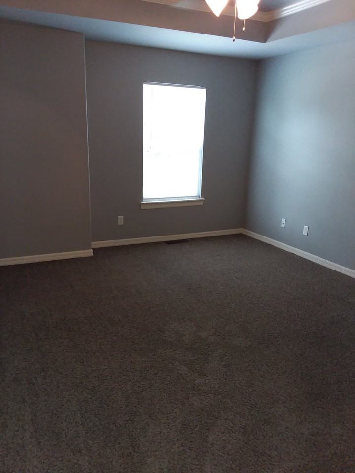 4076 W Santa Maria Ln - Photo 7 of 8