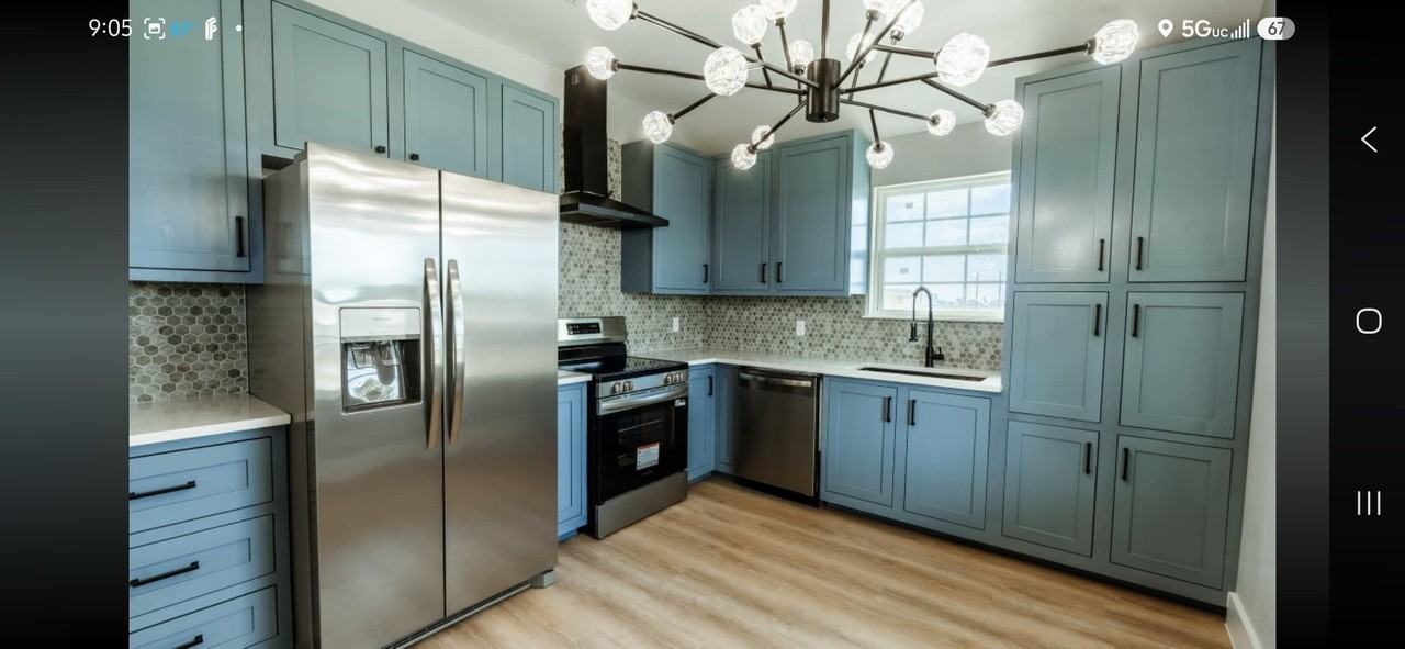 324 W Live Oak Ln - Photo 2 of 6