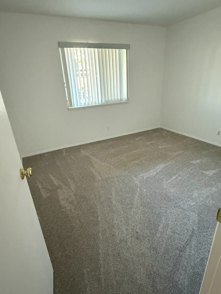 1228 E Shadow Ridge Dr #3B - Photo 7 of 20
