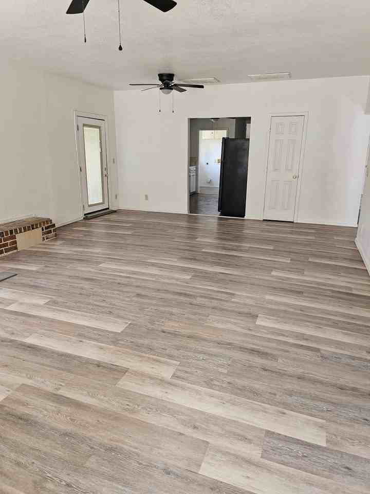 531 N Pottenger Ave - Photo 2 of 11
