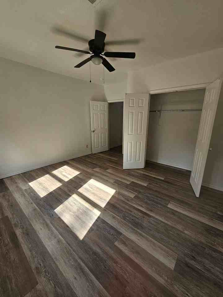 531 N Pottenger Ave - Photo 6 of 11