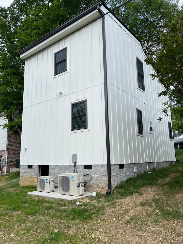 1320 Dodson St - Photo 2 of 16