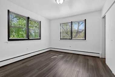 1205 Edgewood Ave #1205-8 - Photo 5 of 9
