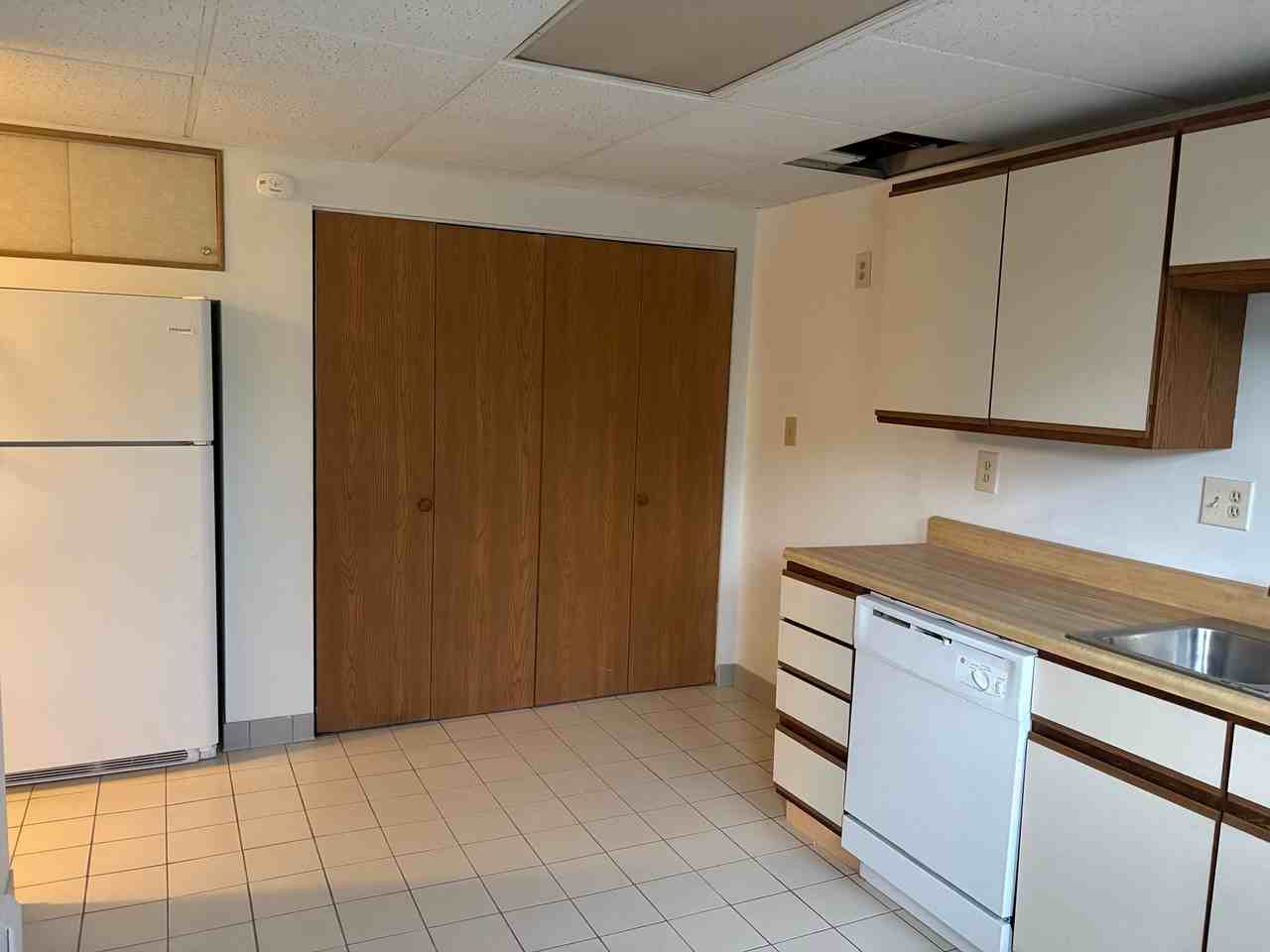 2853R Bedford St #3 - Photo 3 of 9
