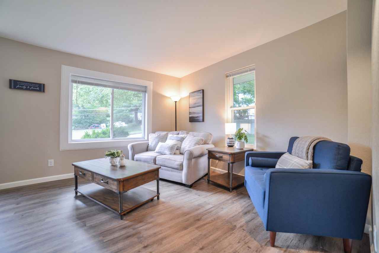 620 N Ohio St - Photo 2 of 7