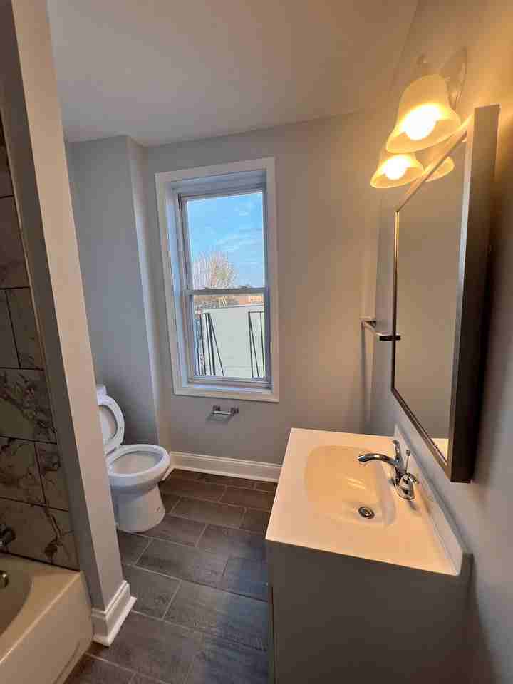 1703 Guilford Ave #2 - Photo 4 of 11