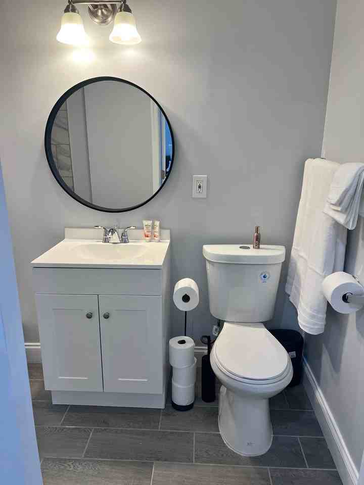 1703 Guilford Ave #2 - Photo 6 of 11