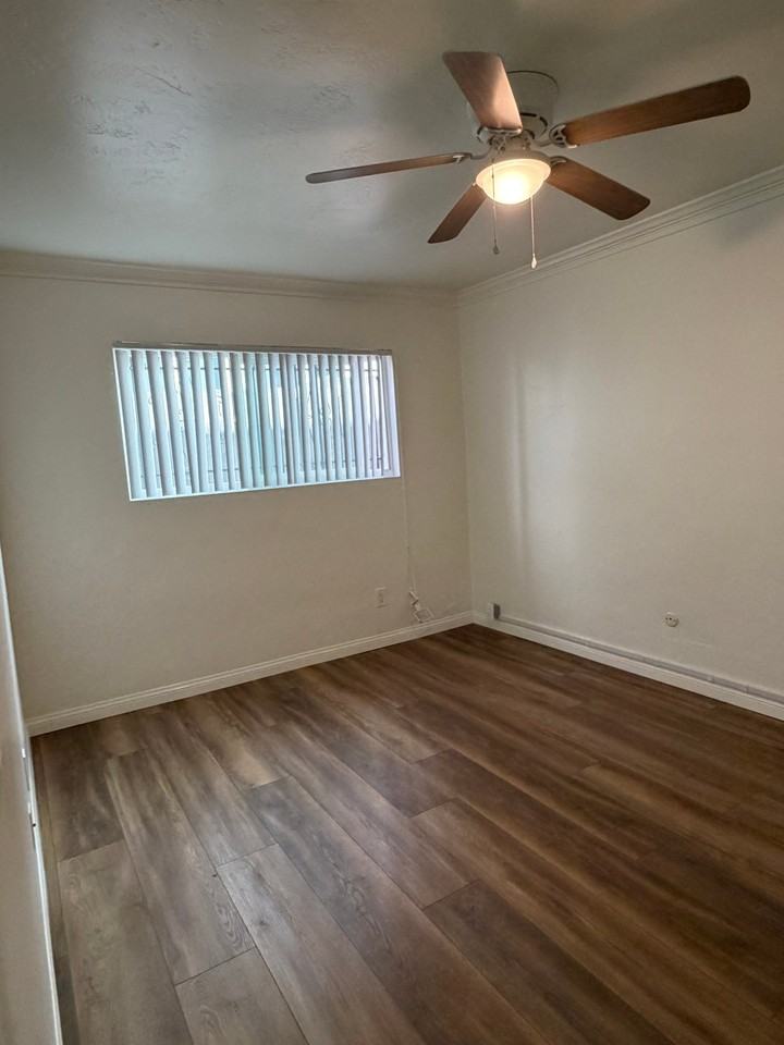3621 Indiana St #1 - Photo 6 of 11