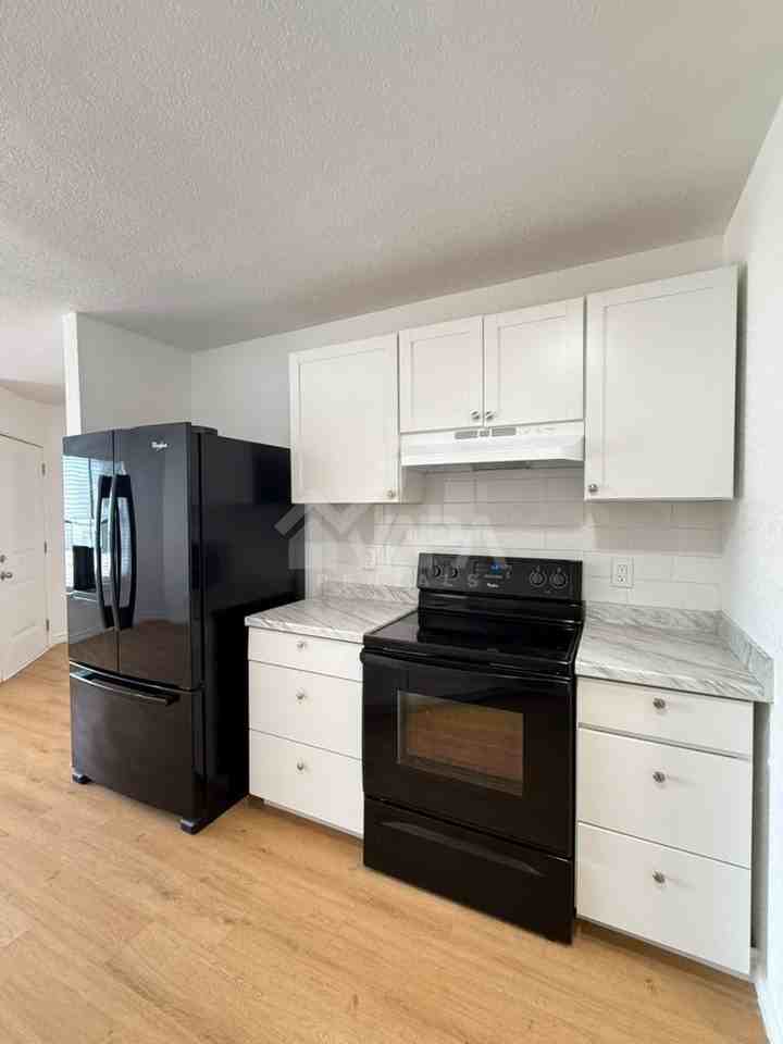 4103 Sunrise Glade Dr - Photo 5 of 17