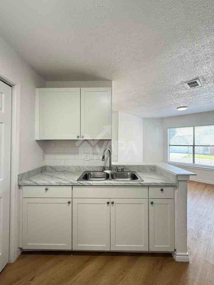 4103 Sunrise Glade Dr - Photo 6 of 17