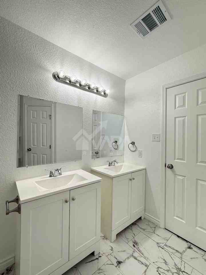 4103 Sunrise Glade Dr - Photo 7 of 17