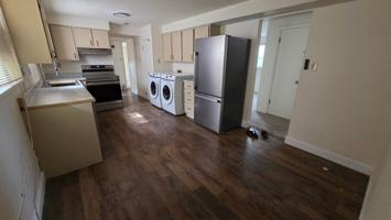featured image of 10 Douglas Ln