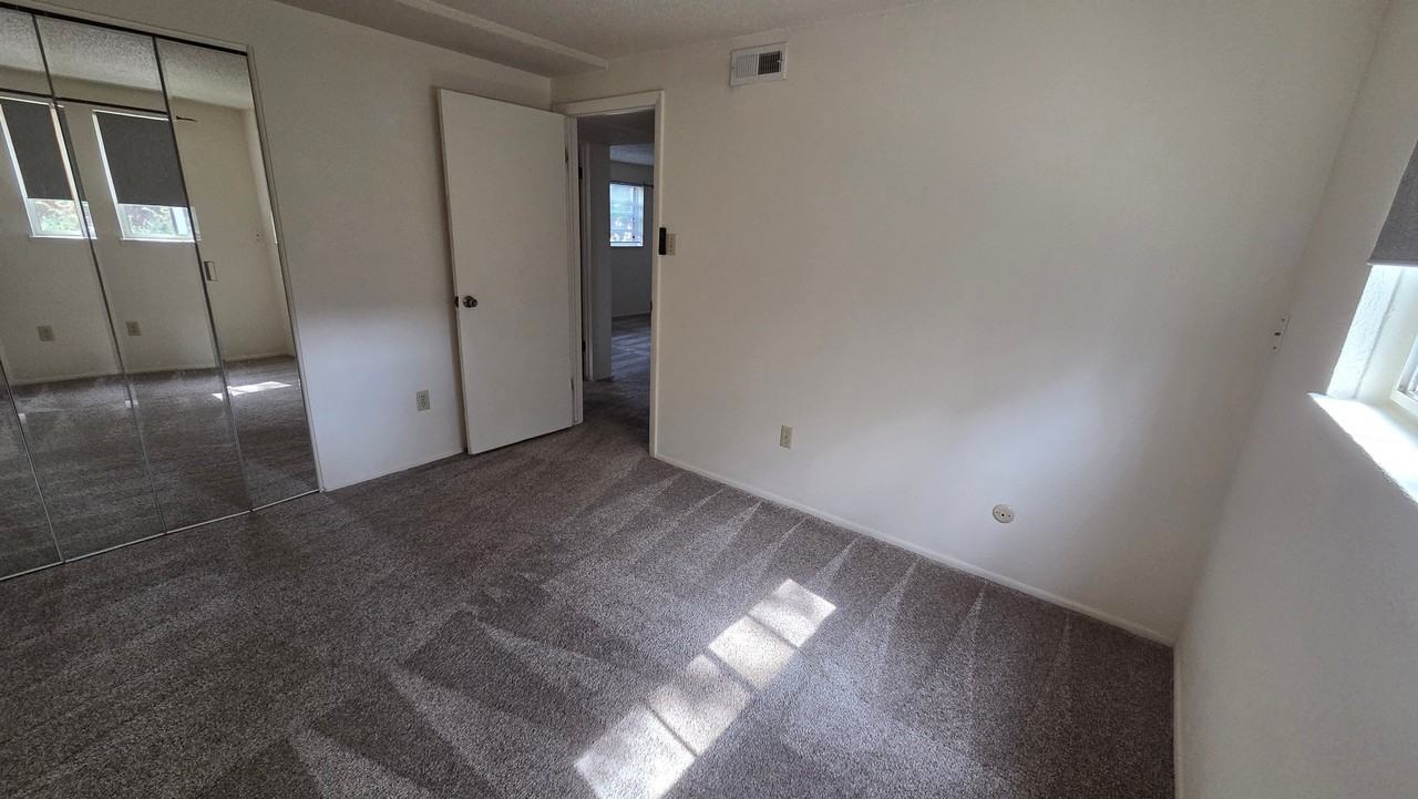 10 Douglas Ln - Photo 4 of 8