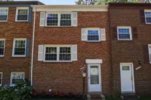 featured image of 14819 Smethwick Pl