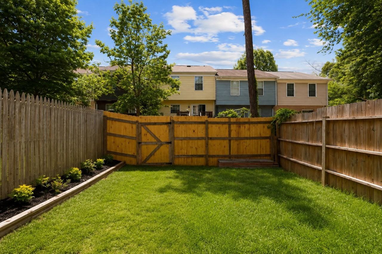 14819 Smethwick Pl - Photo 4 of 20