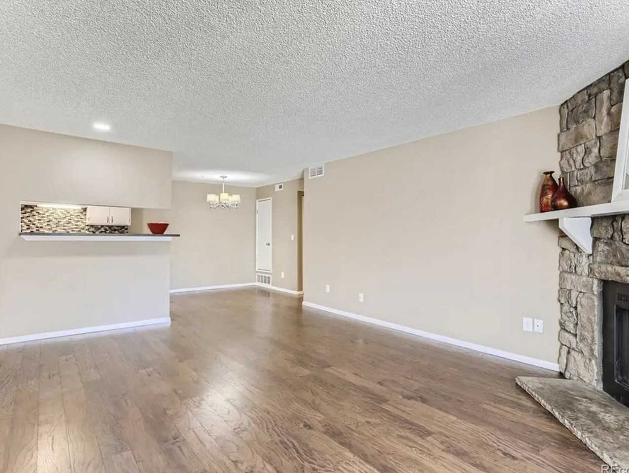 14161 E Jewell Ave #201 - Photo 5 of 18