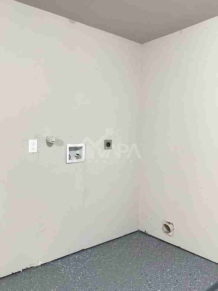 2731 Candleridge Dr - Photo 7 of 17
