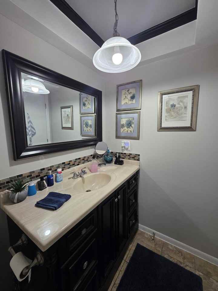 1221 Drew St #B19 - Photo 6 of 13